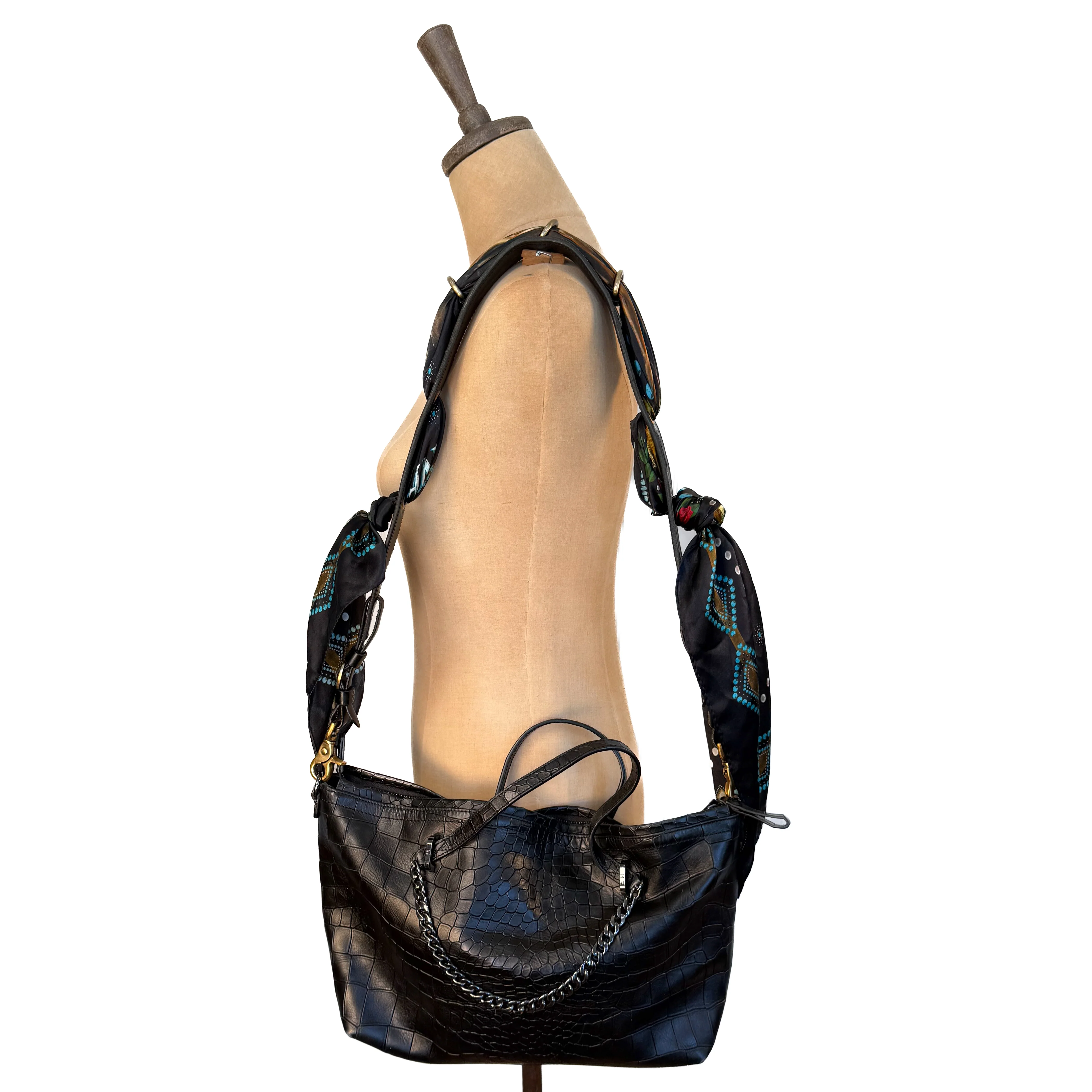 NightLatch Purse Strap - Image 14